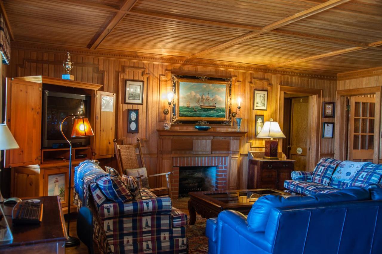 The Castle Bed And Breakfast Ocracoke Exterior foto